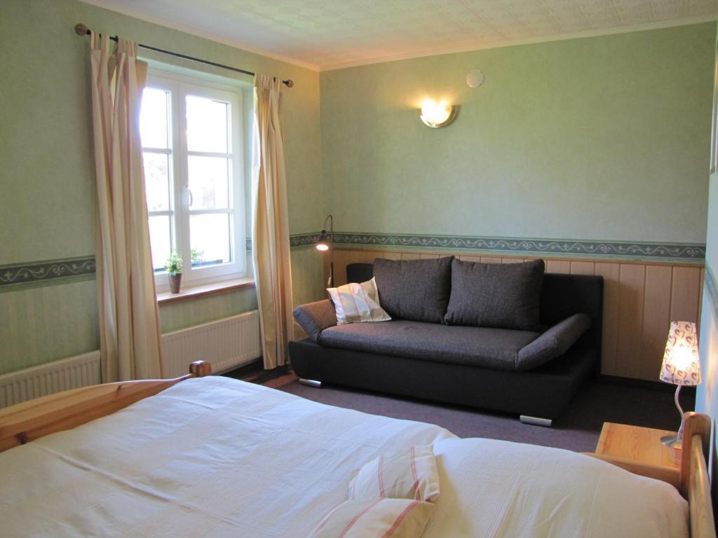 Wirtshaus Neuenkirchen Hotel Neuenkirchen auf Rugen Room photo